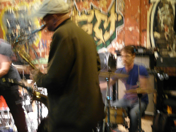  fatagaga s radical noise live dresden ostrale berlin bei roy hamburg rote flora derRaum
